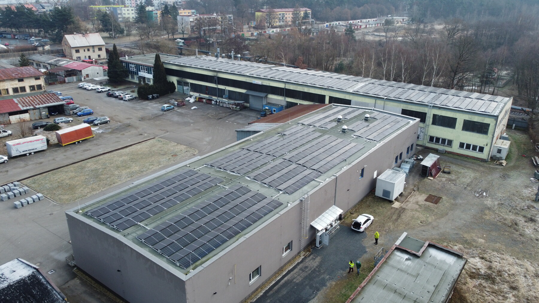 Střešní instalace FVE Beneš a Lát
